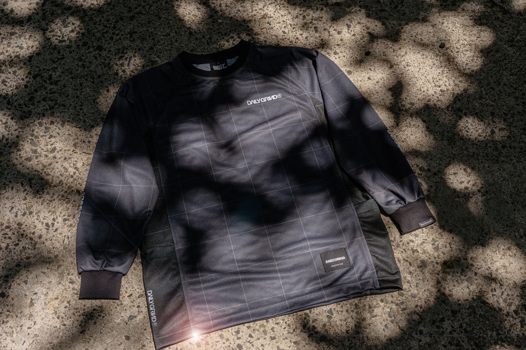 DAILY GRIND GRIDSCAPE JERSEY LONGSLEEVES BLACK