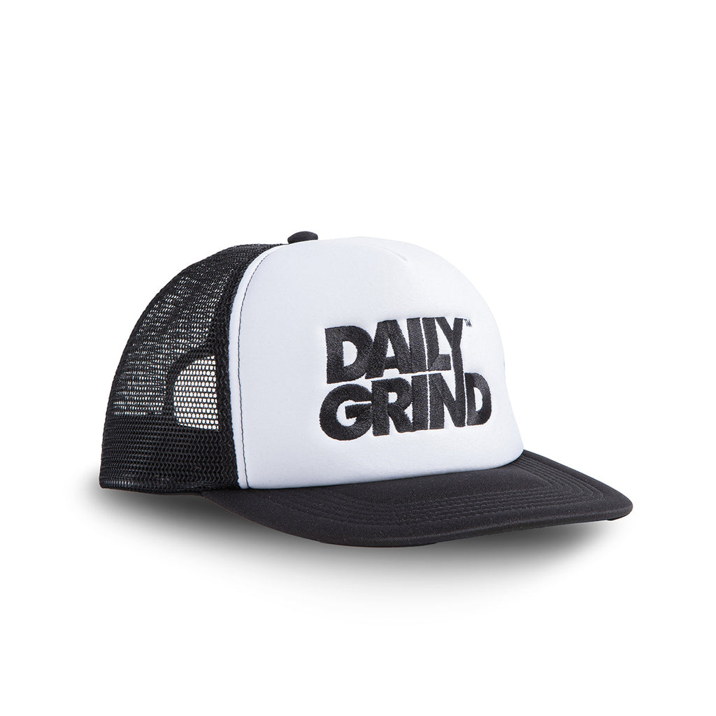 DAILY GRIND STEALTH TRUCKER CAP WHITE/BLACK