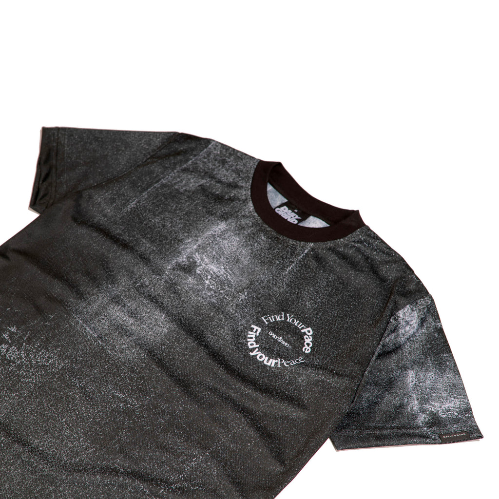 DAILY GRIND FIND YOUR PACE FOSSIL JERSEY SHORTSLEEVE BLACK