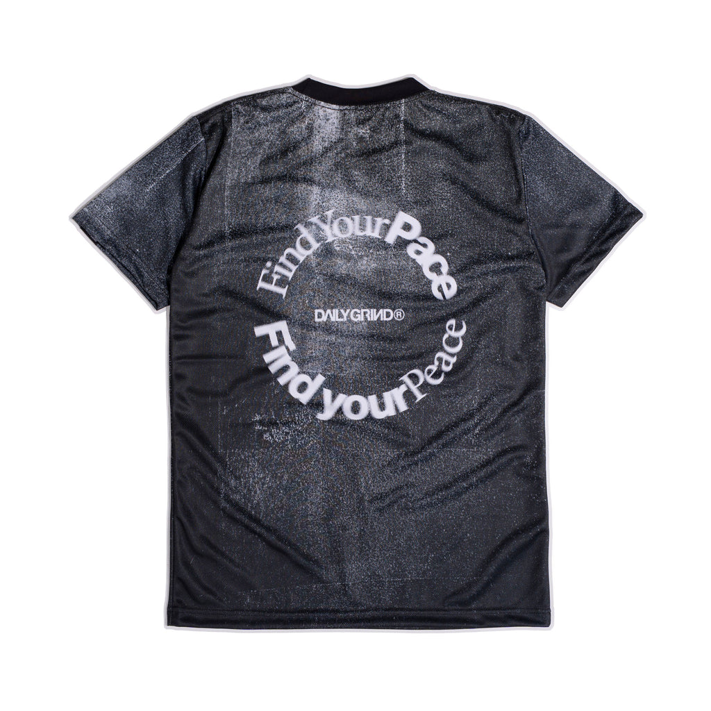 DAILY GRIND FIND YOUR PACE FOSSIL JERSEY SHORTSLEEVE BLACK