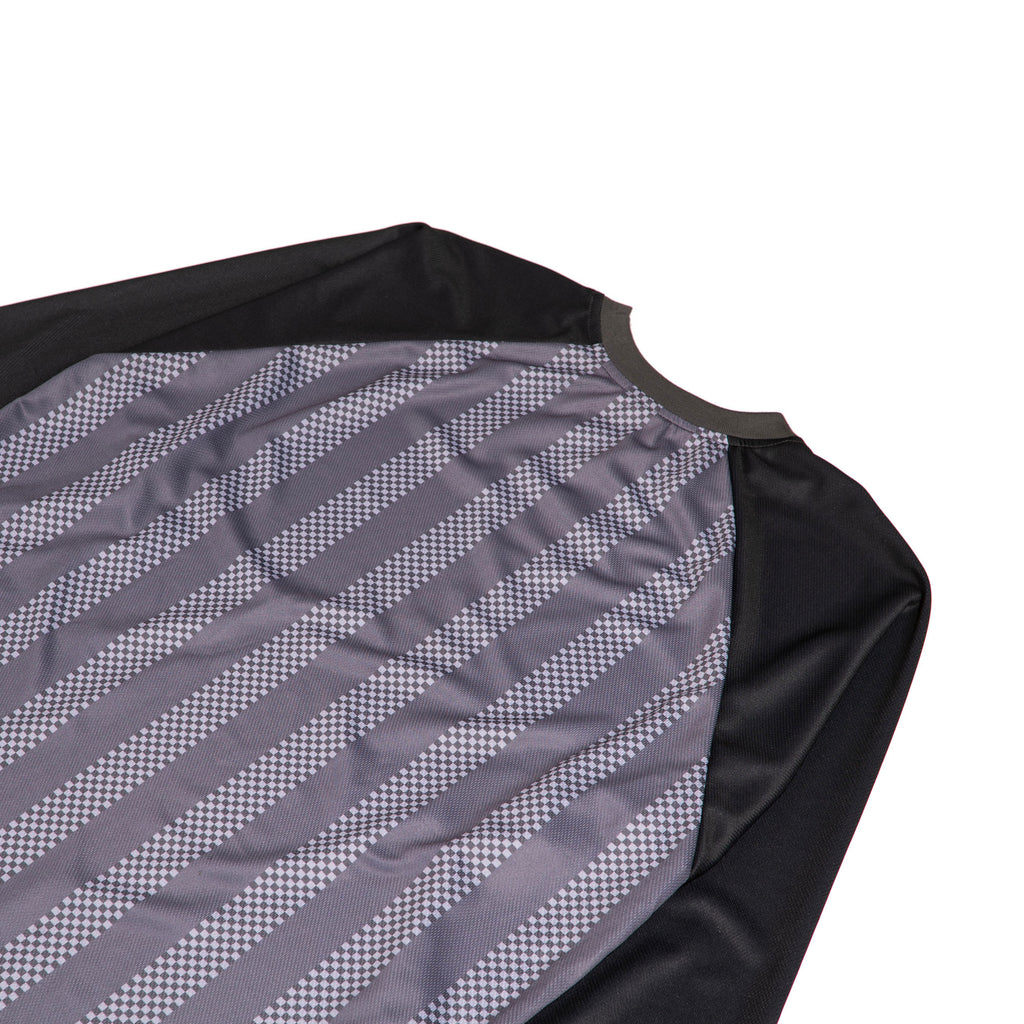 DAILY GRIND LINEAR CODE JERSEY LONGSLEEVE GRAY