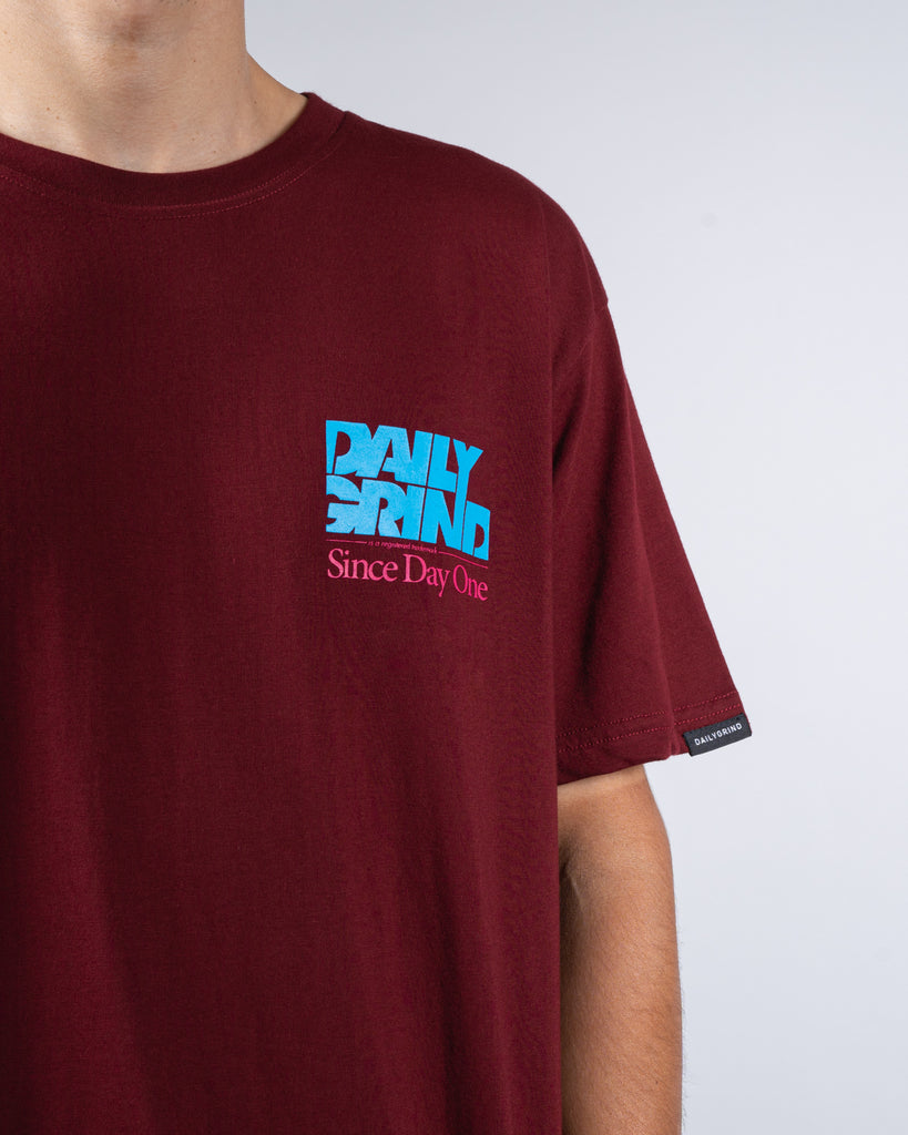 DAILY GRIND SHEAR TSHIRT MAROON