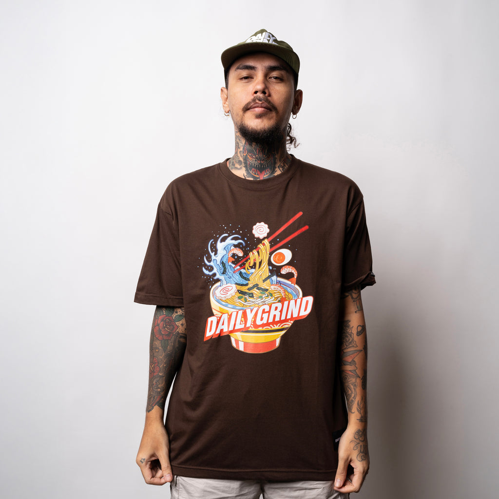 DAILY GRIND SLOW COOK TSHIRT BROWN