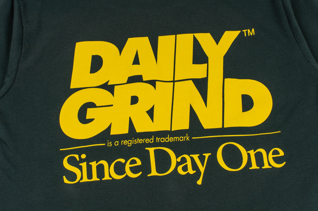 DAILY GRIND CENTRAL TSHIRT MOSS GREEN