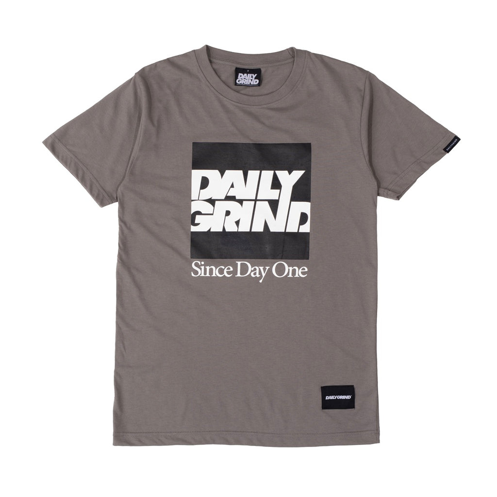 DAILY GRIND CRISP TSHIRT GRAY