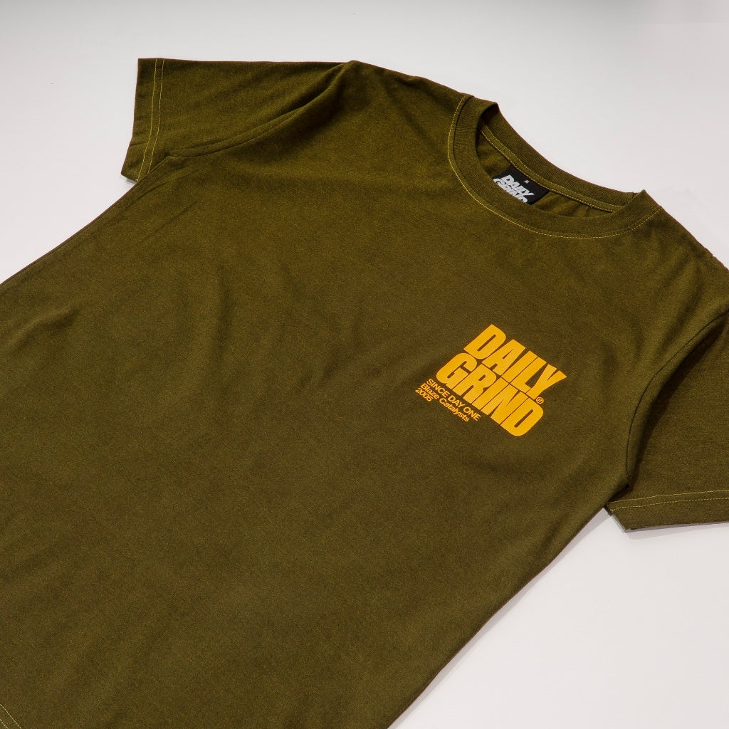 DAILY GRIND BLAZE WASHED TSHIRT FATIGUE/YELLOW