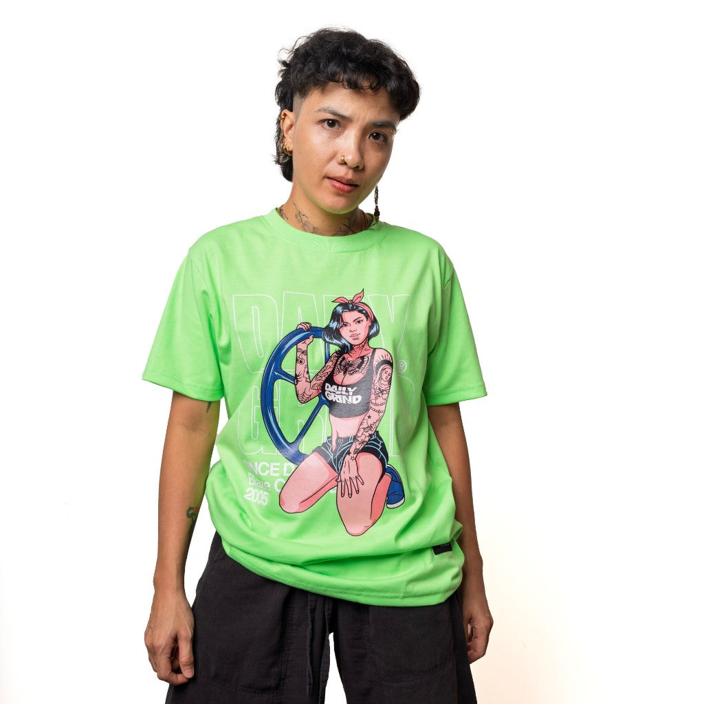 DAILY GRIND SPIN SISTER TSHIRT NEON GREEN