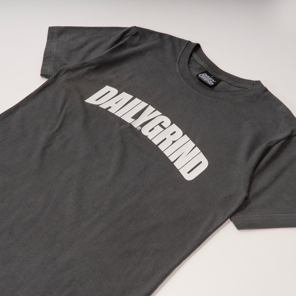 DAILY GRIND VAULTED WASHED TSHIRT GRAY