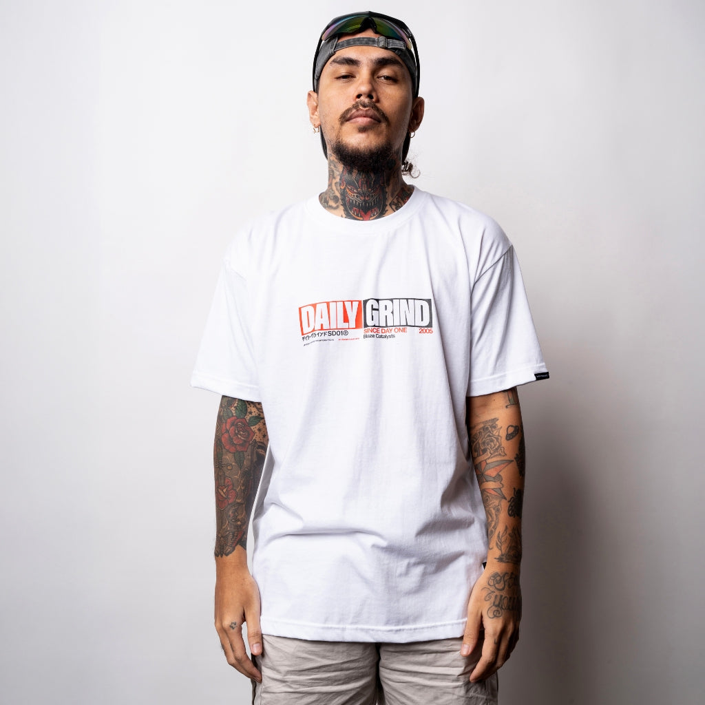 DAILY GRIND BLAZE LAYER TSHIRT WHITE