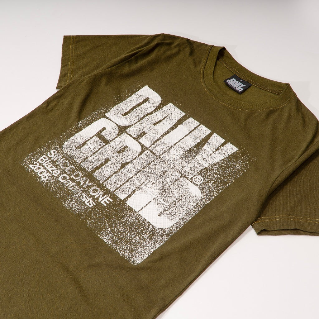 DAILY GRIND GLITCH WASHED TSHIRT FATIGUE