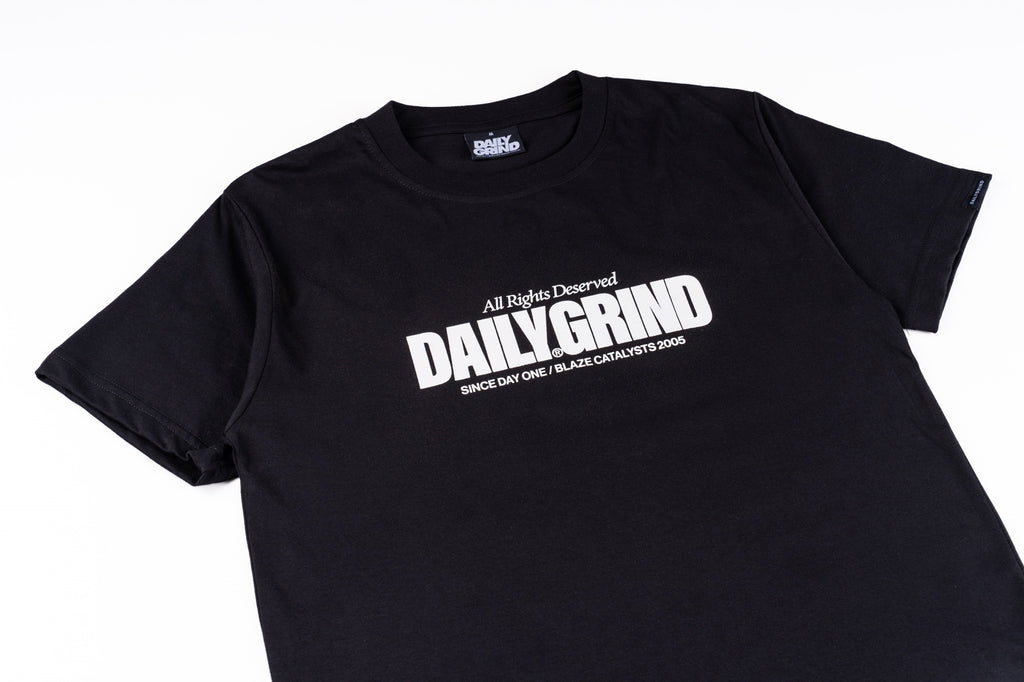 DAILY GRIND FLARE TSHIRT BLACK