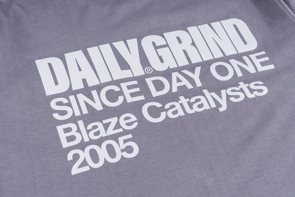 DAILY GRIND BLAZE POCKET TEE GRAY