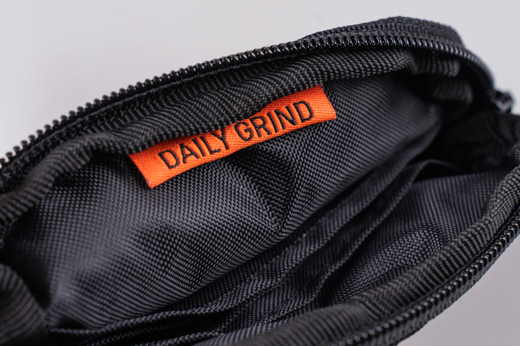 DAILY GRIND DAILY POUCH KHAKI