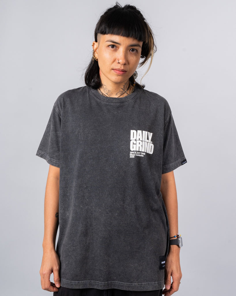 DAILY GRIND BLAZE RETRO WASHED TSHIRT BLACK